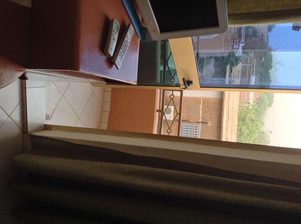 אואגדוגו Faso Hotel מראה חיצוני תמונה