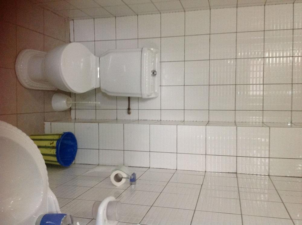 אואגדוגו Faso Hotel מראה חיצוני תמונה