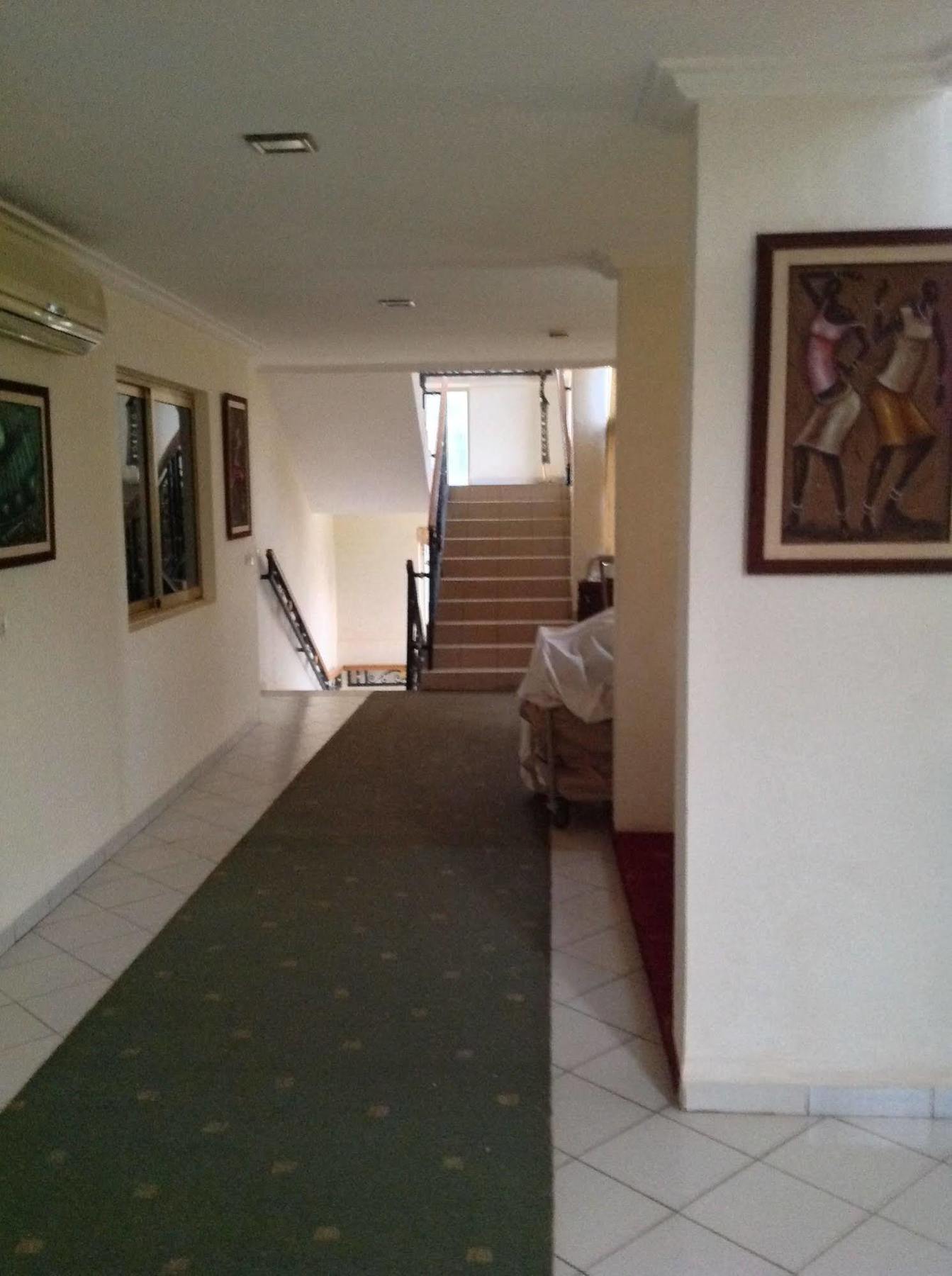 אואגדוגו Faso Hotel מראה חיצוני תמונה